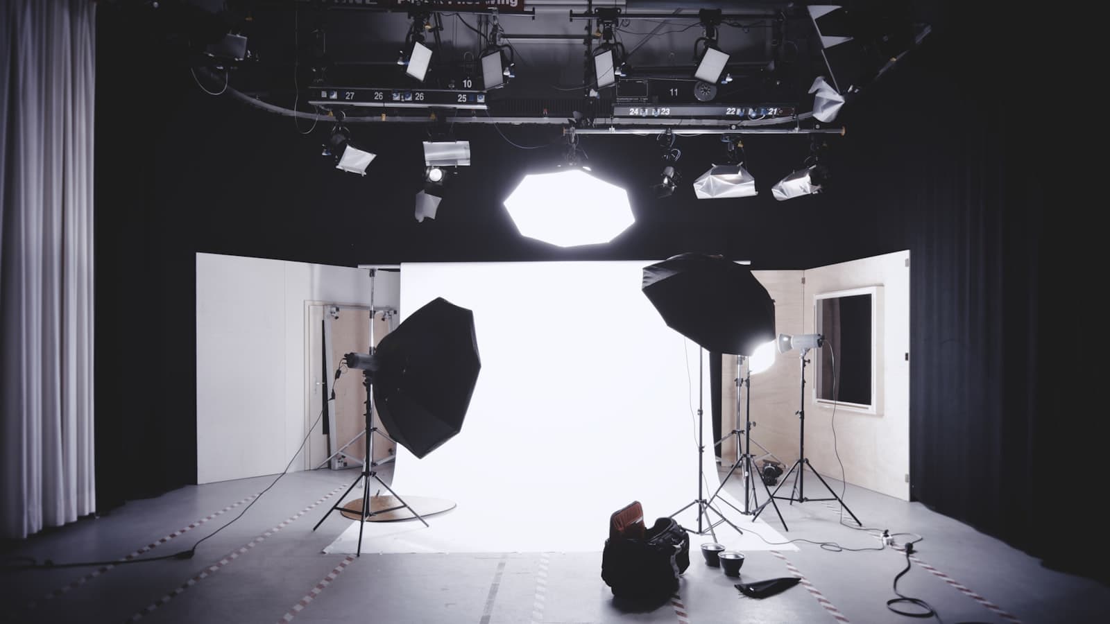 Studio lighting setup for photography work