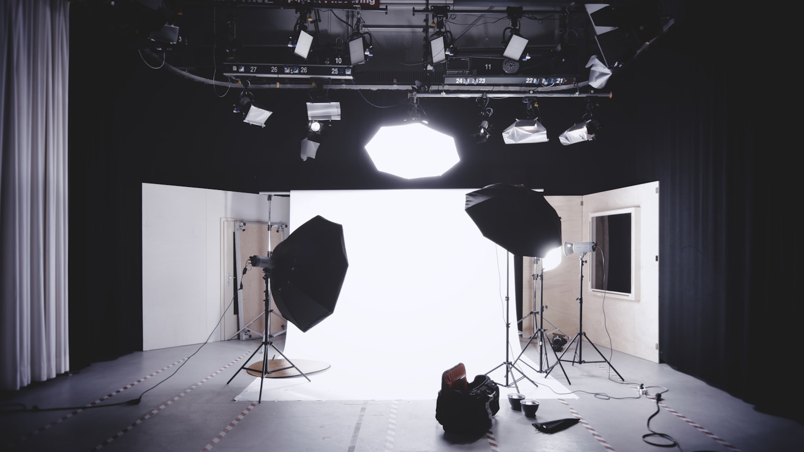 Studio lighting setup for photography work